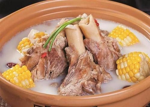 喝了山東大骨湯，孩子還需要補鈣嗎？這是個關鍵問題！