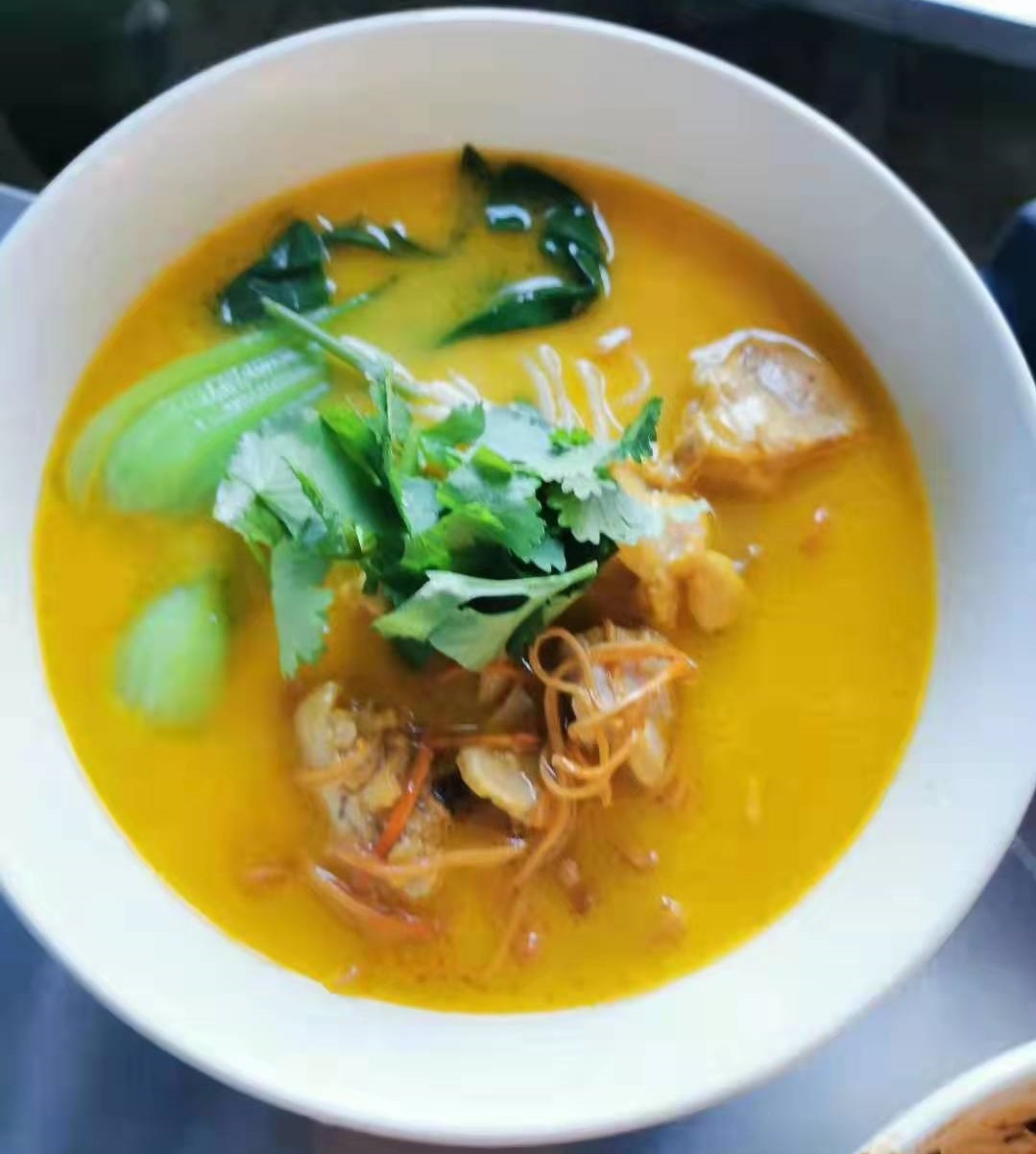 蟲草花膠雞湯